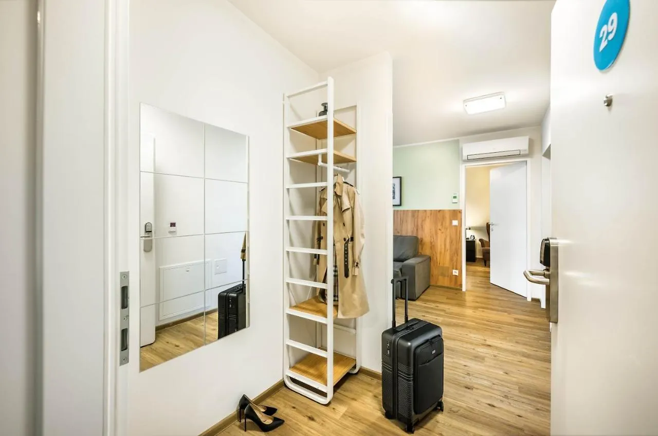 Jimmy'S Apartments Lory Vienna 3*,